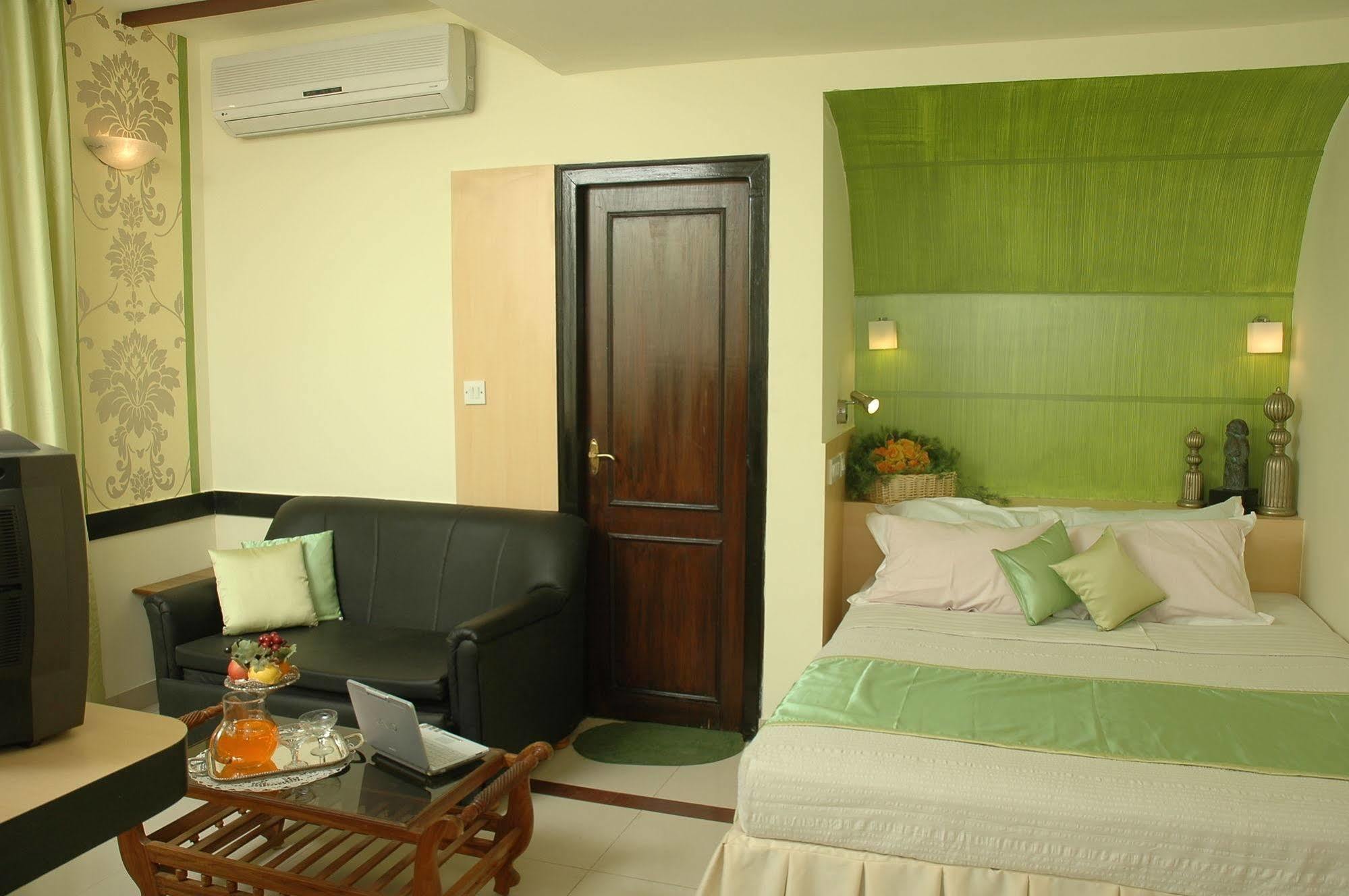 Istay Hotels Infantry Road Μπανγκαλόρ Εξωτερικό φωτογραφία